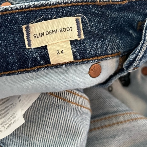 Madewell Slim Demi-Boot Jeans in Northaven Wash - Picture 11 of 13